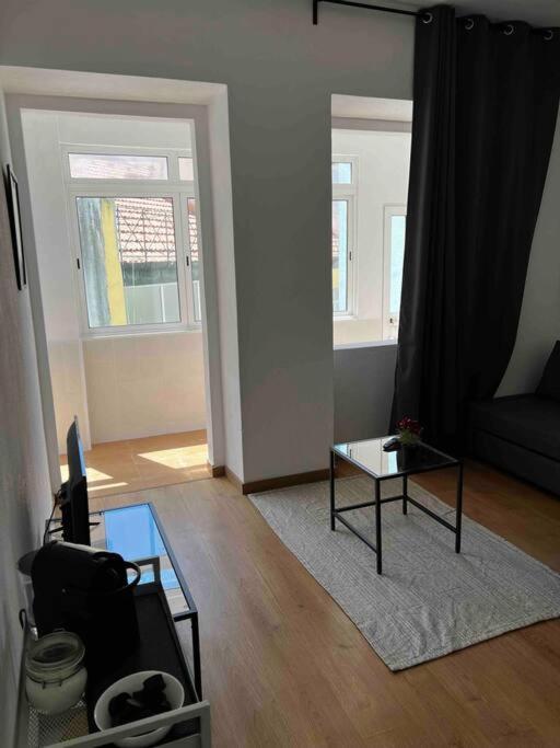 Apartment Amazing Two Bedrooms “with Lift” Lisbon